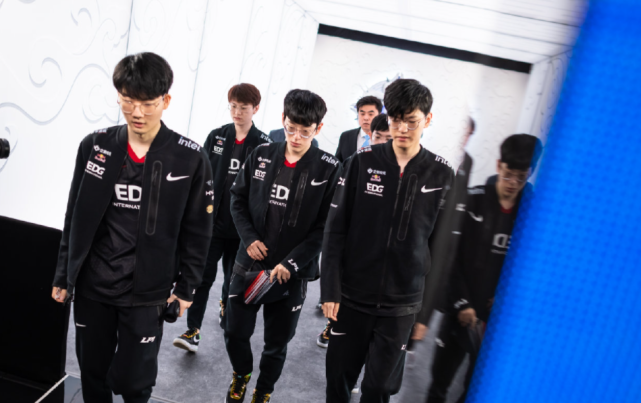 透视裙背后 透视裙背后